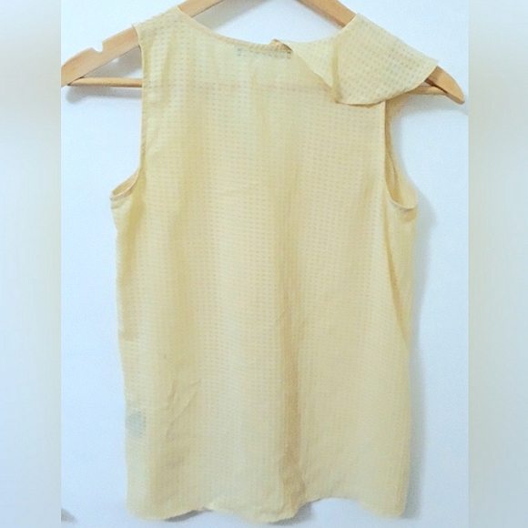 FREE with $30 Purchase - Picture 4 of 5